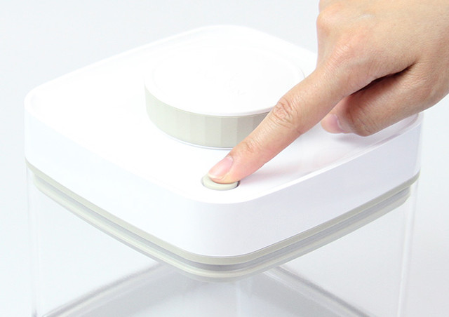 ペット用ドライフードを保存する容器は種類も豊富～鮮度や品質にこだわるなら真空タイプ～
